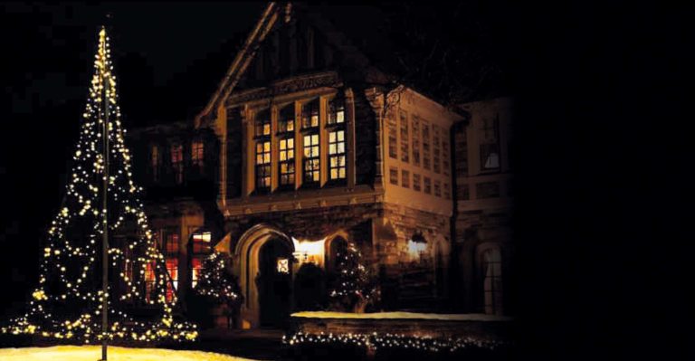 Weihnachtsbeleuchtung für Fahnenmasten