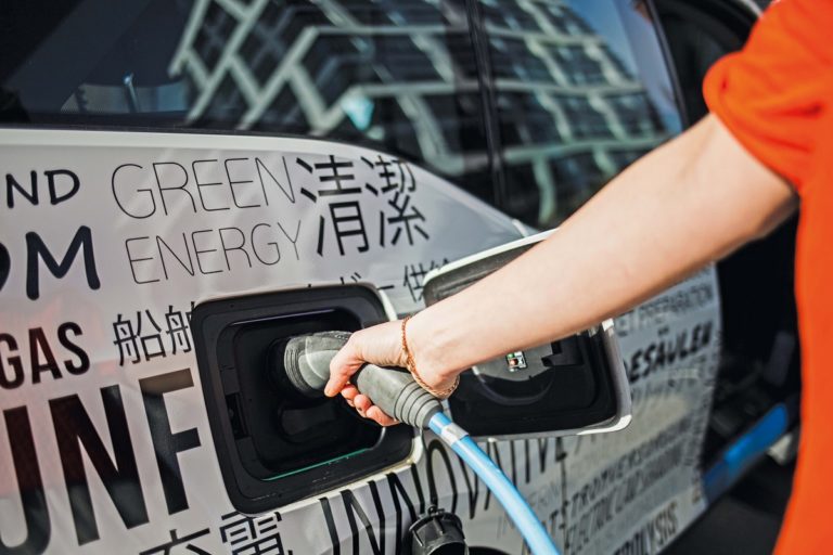Elektromobilität: Kostenlose Hilfe für Kommunen