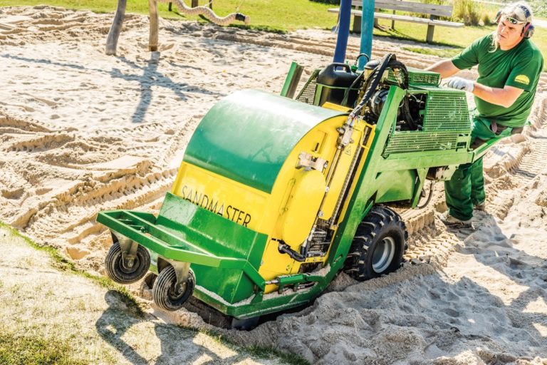 Sport und Spiel: Darum muss Sand gereinigt werden …