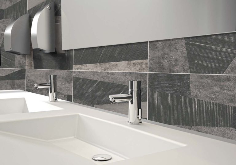 Sanitärraumausstattung: Selbstschluss-Armatur – kinderleicht zu bedienen