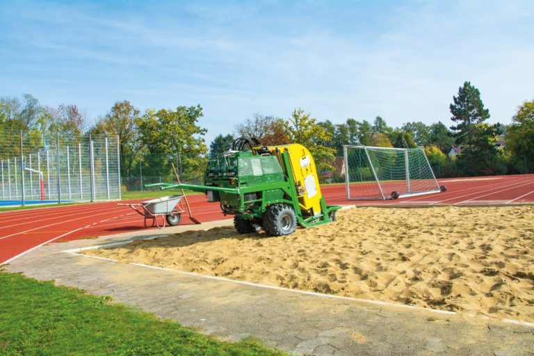 Sport- und Spielstätten: Gefahr bei ungenügender Reinigung