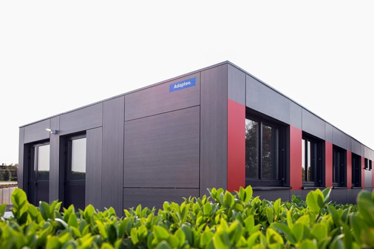 Adapteo baut Mietgebäude aus energieeffizienten Hybridmodulen