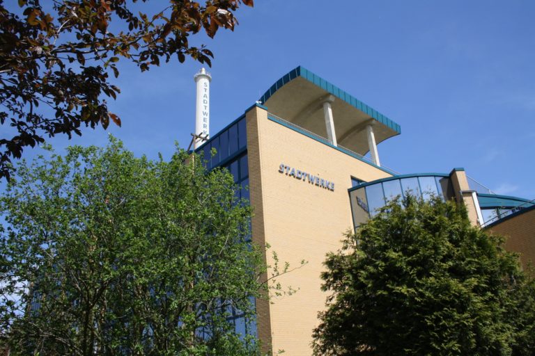 Stadtwerke Bitterfeld-Wolfen GmbH beschleunigt Dekarbonisierung der Energie- und Wärmeversorgung — Kooperation mit Leipziger Tilia GmbH gestartet