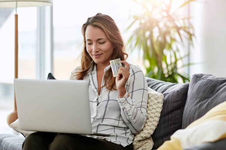 OZG-Umsetzung: Bürger:innen wünschen sich moderne digitale Verwaltung