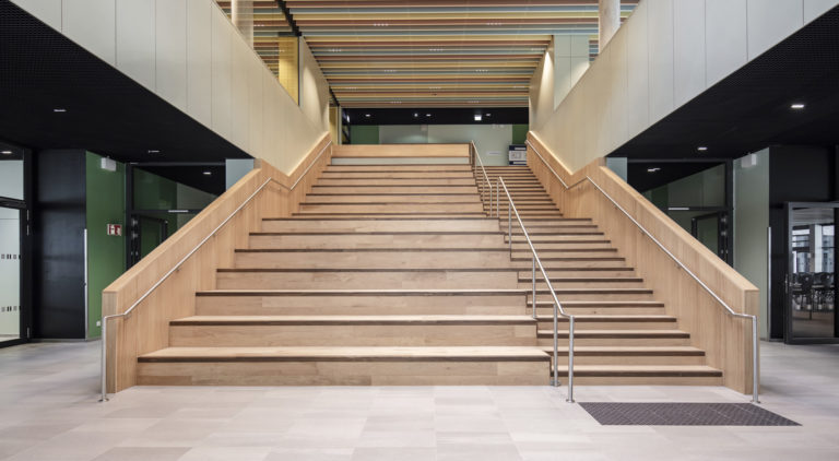 Schulgebäude, die sich rechnen